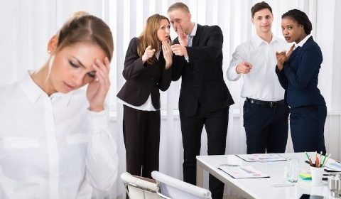 Most Annoying Bad Habits To Drop For Your New Years Resolution